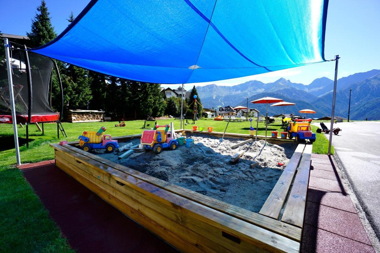 Apart-Hotel Alpinsonnenresidenz Fiss Exterior photo